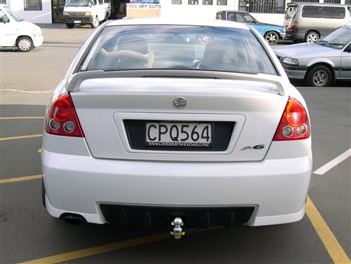 HOLDEN COMMODORE SALOON 1997-2007